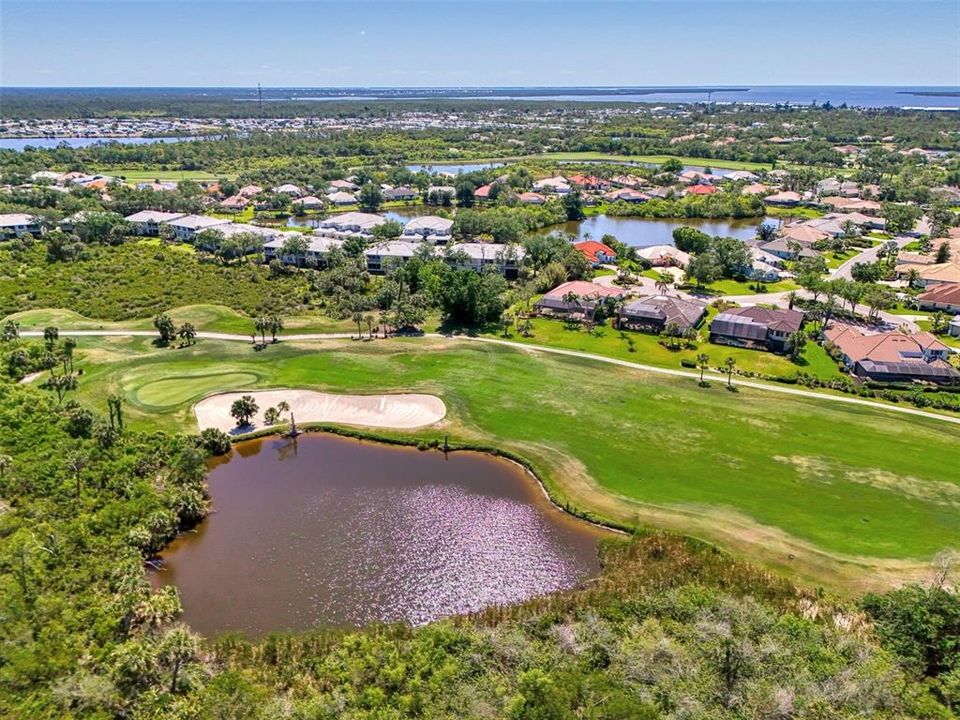 На продажу: $250,000 (2 спален, 2 ванн, 1429 Квадратных фут)