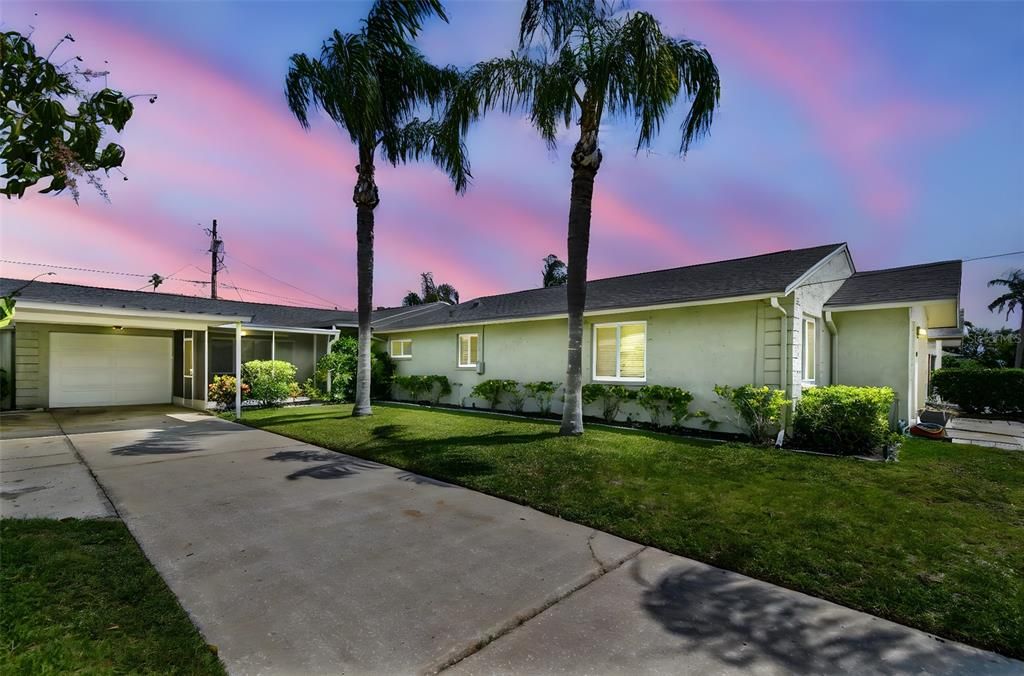 Recently Rented: $2,350 (2 beds, 1 baths, 1016 Square Feet)