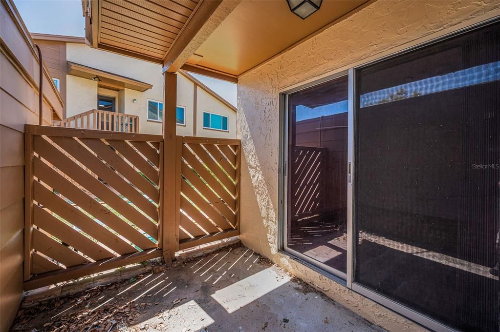 For Sale: $179,900 (2 beds, 2 baths, 1144 Square Feet)