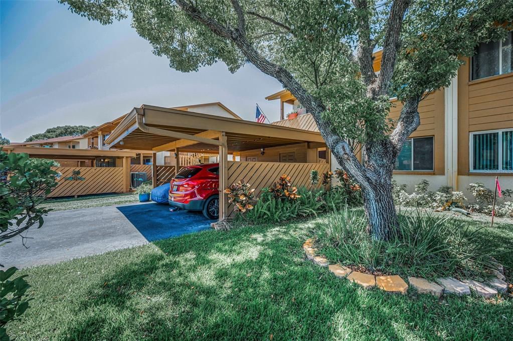 For Sale: $179,900 (2 beds, 2 baths, 1144 Square Feet)