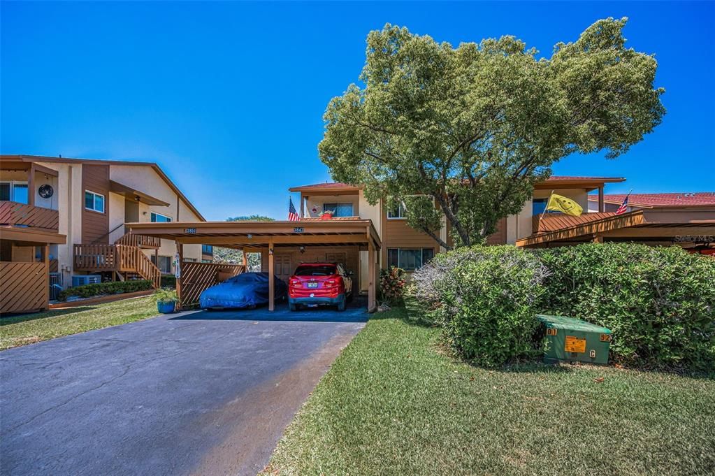 For Sale: $179,900 (2 beds, 2 baths, 1144 Square Feet)