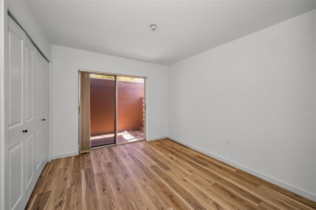 For Sale: $179,900 (2 beds, 2 baths, 1144 Square Feet)