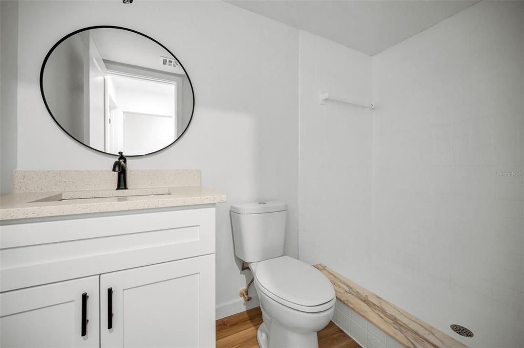 For Sale: $179,900 (2 beds, 2 baths, 1144 Square Feet)