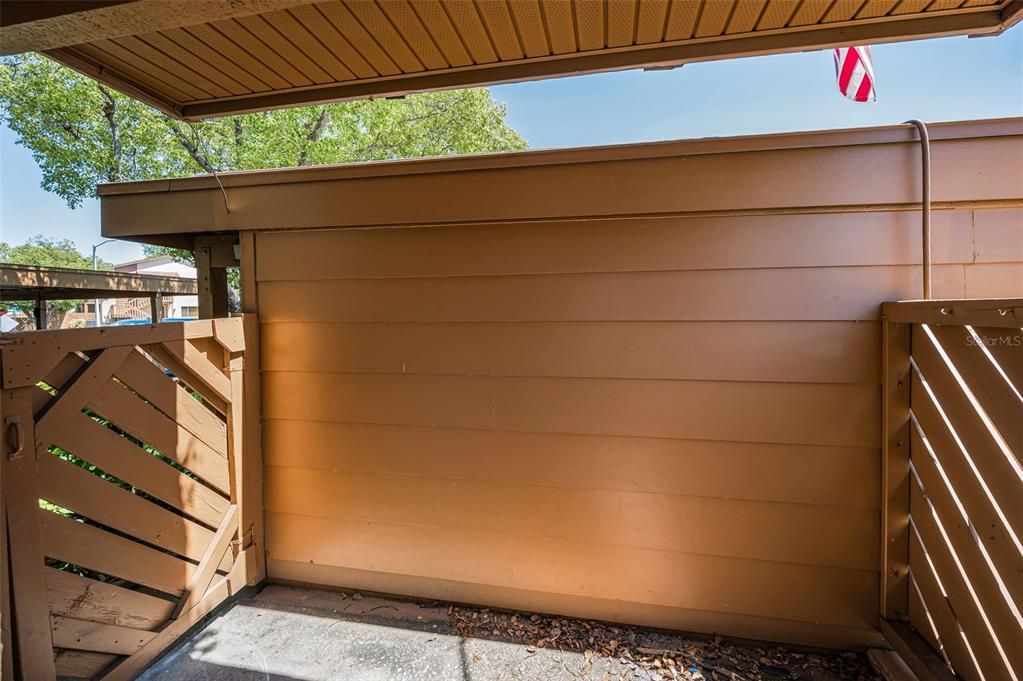 For Sale: $179,900 (2 beds, 2 baths, 1144 Square Feet)