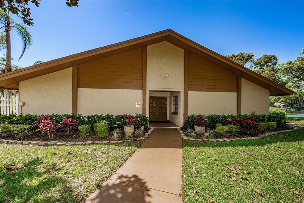 For Sale: $179,900 (2 beds, 2 baths, 1144 Square Feet)