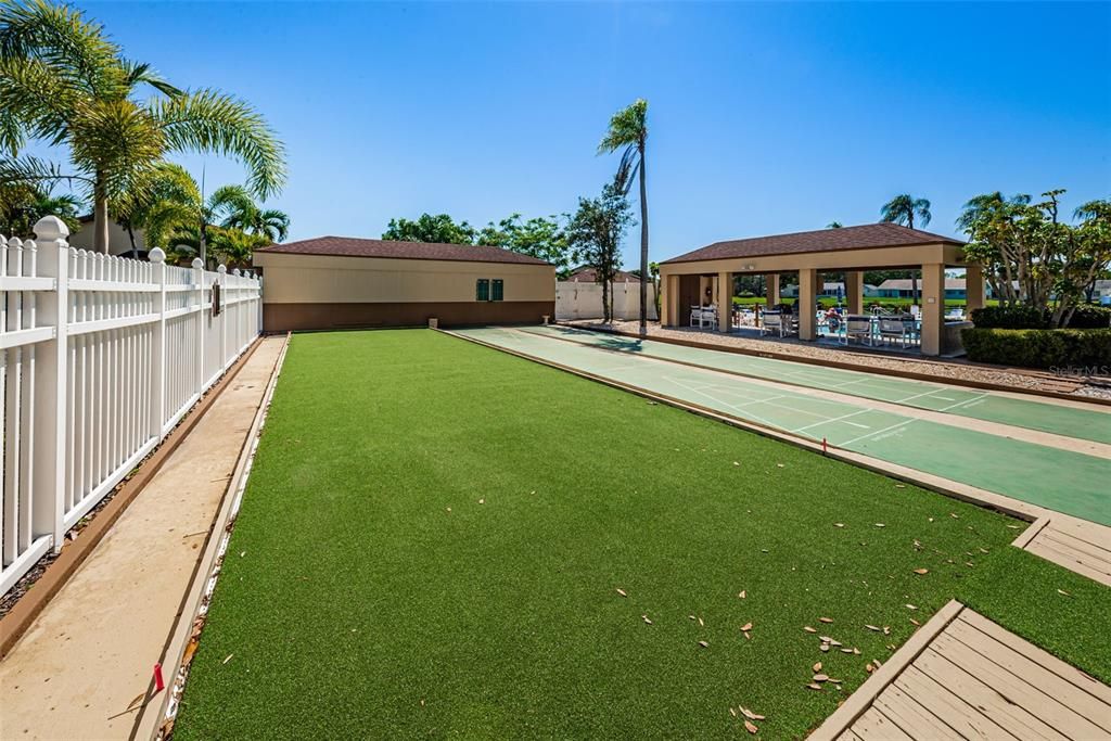 For Sale: $179,900 (2 beds, 2 baths, 1144 Square Feet)