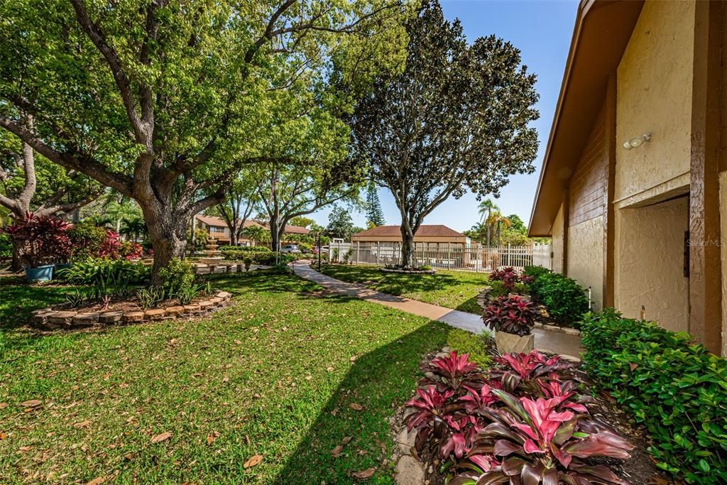 For Sale: $179,900 (2 beds, 2 baths, 1144 Square Feet)