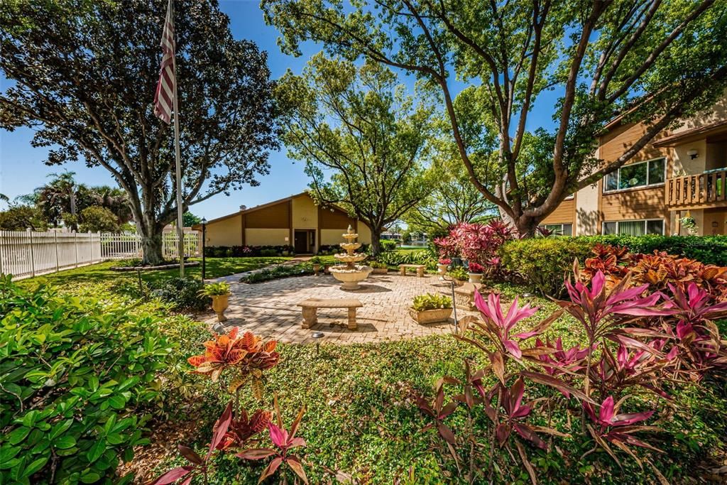 For Sale: $179,900 (2 beds, 2 baths, 1144 Square Feet)