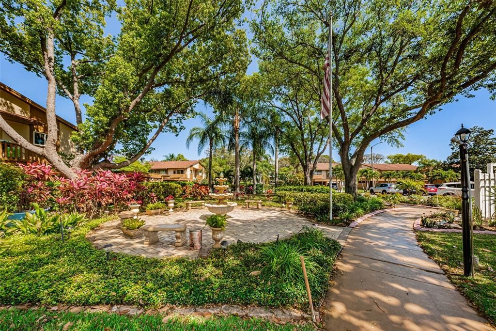 For Sale: $179,900 (2 beds, 2 baths, 1144 Square Feet)