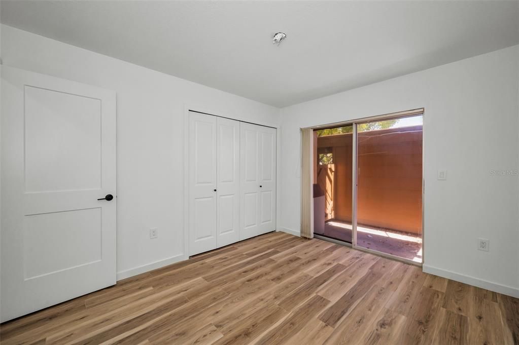 For Sale: $179,900 (2 beds, 2 baths, 1144 Square Feet)