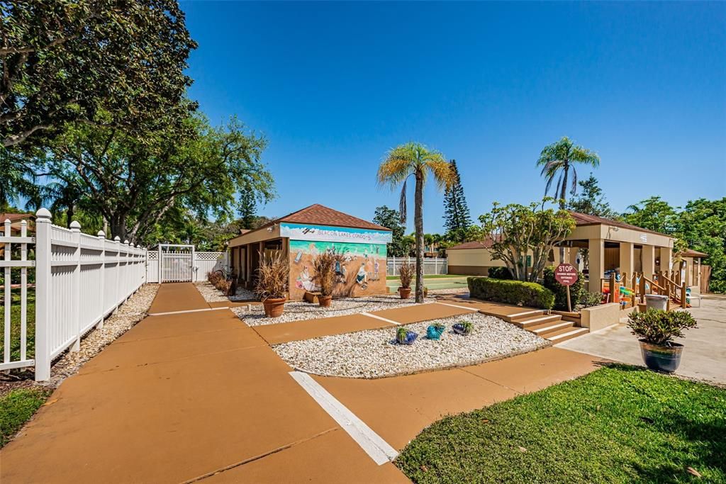 For Sale: $179,900 (2 beds, 2 baths, 1144 Square Feet)