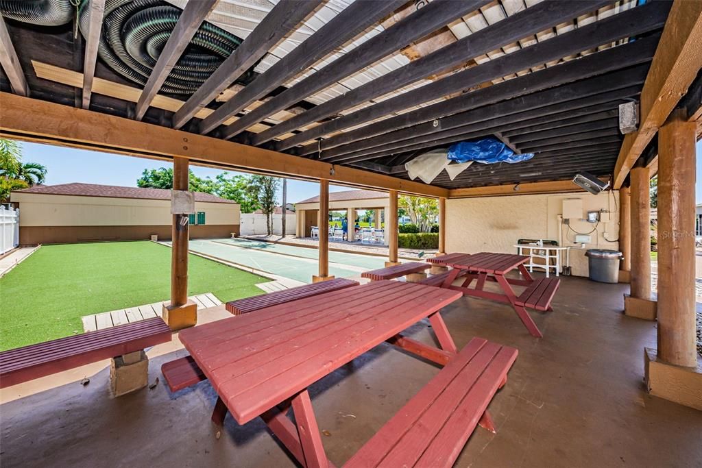 For Sale: $179,900 (2 beds, 2 baths, 1144 Square Feet)