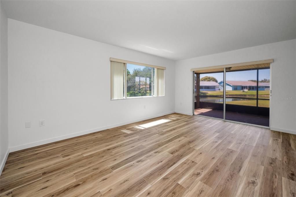 For Sale: $179,900 (2 beds, 2 baths, 1144 Square Feet)