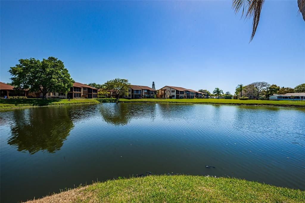 For Sale: $179,900 (2 beds, 2 baths, 1144 Square Feet)