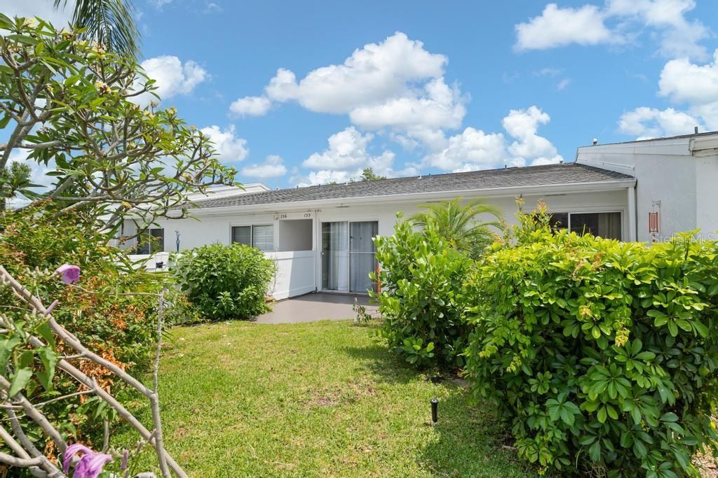 For Sale: $220,000 (2 beds, 2 baths, 1270 Square Feet)