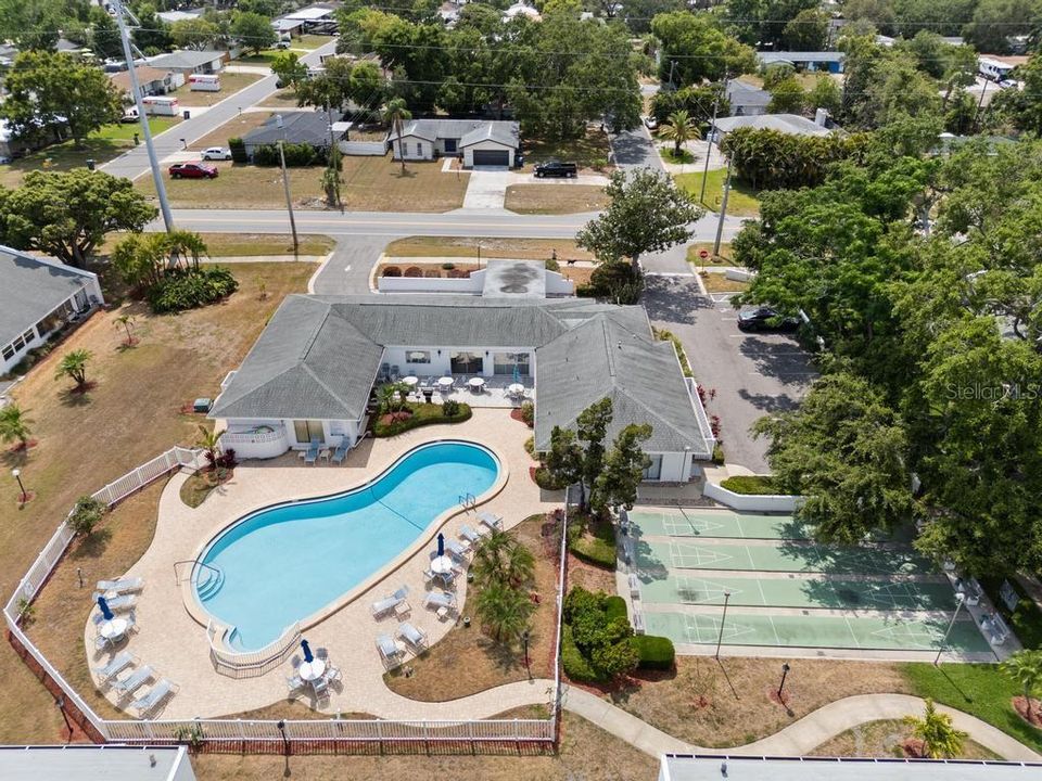 For Sale: $220,000 (2 beds, 2 baths, 1270 Square Feet)