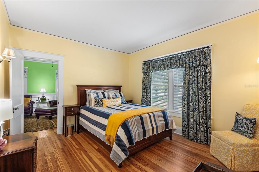 En Venta: $529,900 (4 camas, 3 baños, 2238 Pies cuadrados)