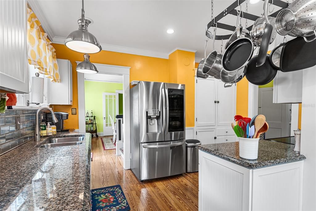 En Venta: $529,900 (4 camas, 3 baños, 2238 Pies cuadrados)