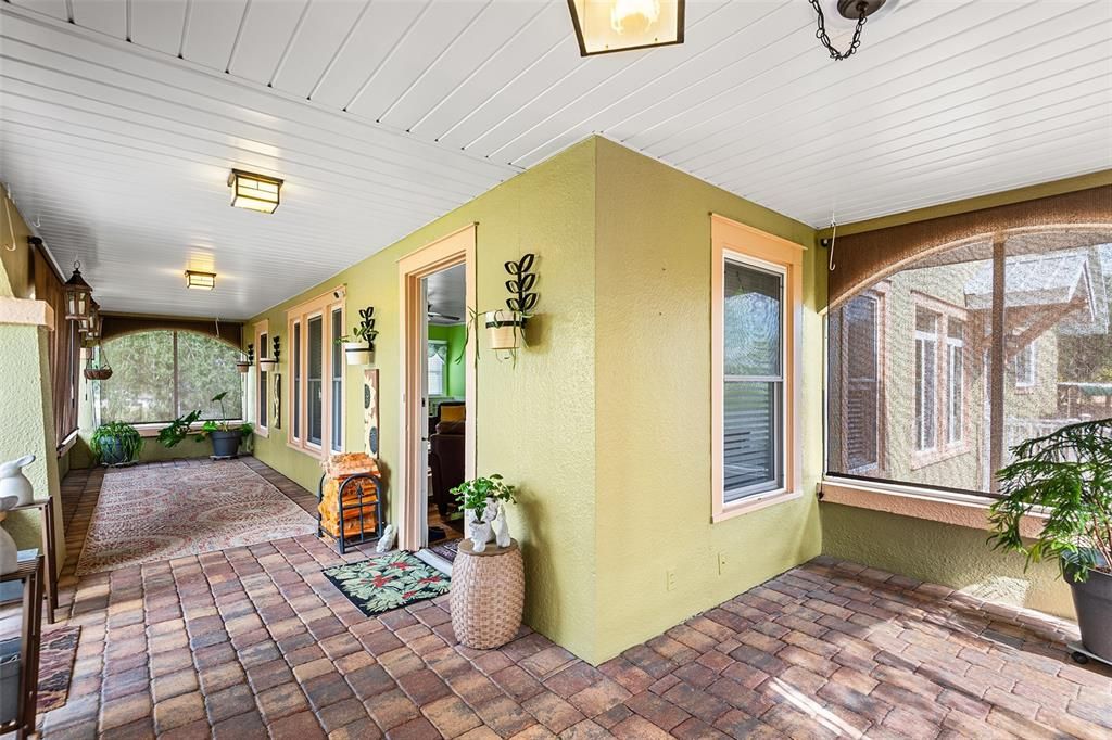 En Venta: $529,900 (4 camas, 3 baños, 2238 Pies cuadrados)