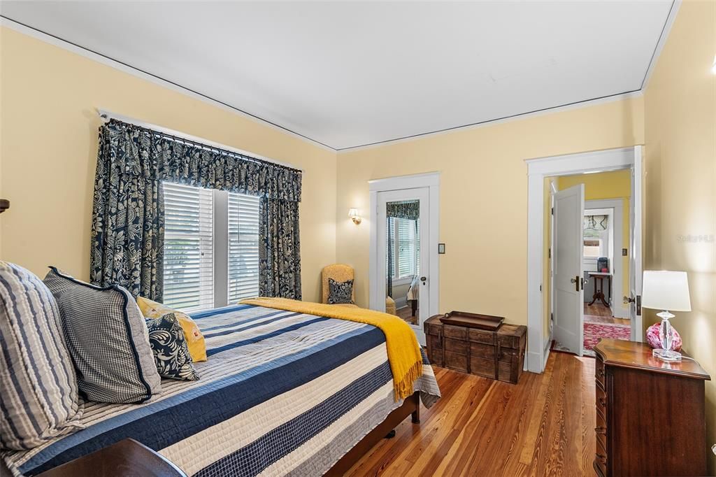 En Venta: $529,900 (4 camas, 3 baños, 2238 Pies cuadrados)