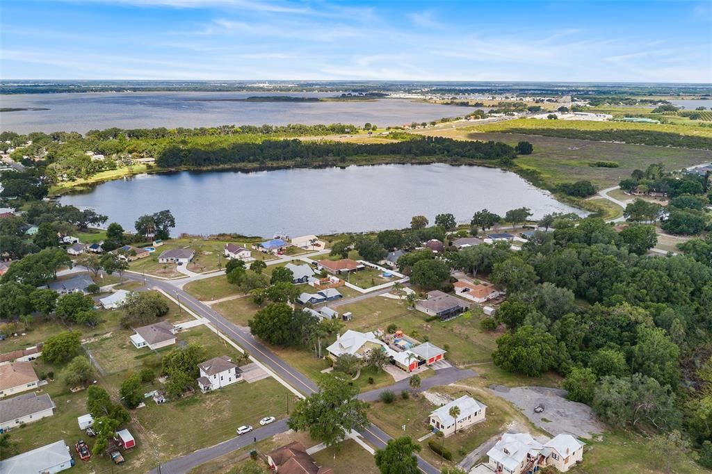 En Venta: $529,900 (4 camas, 3 baños, 2238 Pies cuadrados)