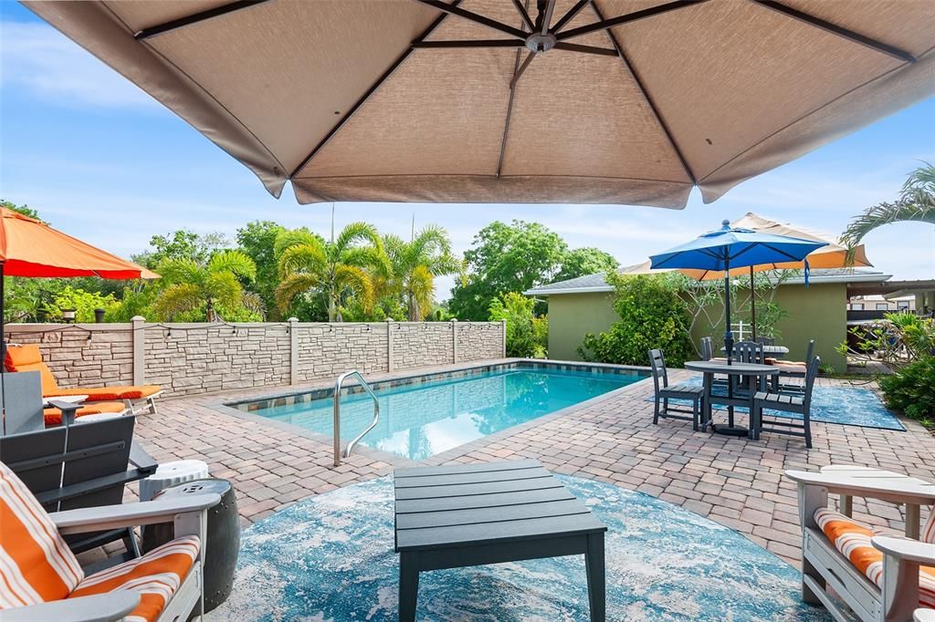 En Venta: $529,900 (4 camas, 3 baños, 2238 Pies cuadrados)