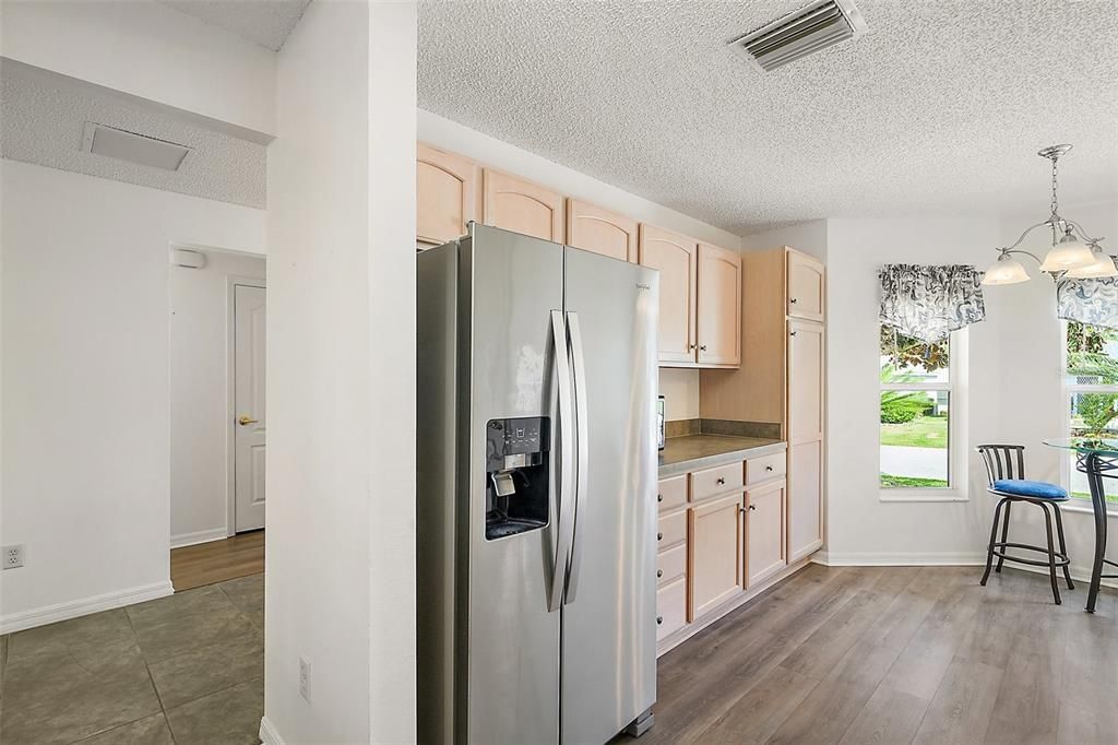 En Venta: $325,000 (3 camas, 2 baños, 1558 Pies cuadrados)