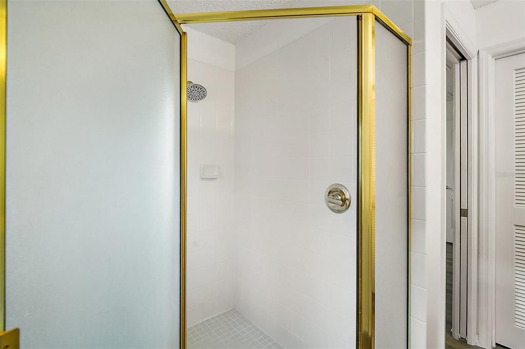 En Venta: $325,000 (3 camas, 2 baños, 1558 Pies cuadrados)