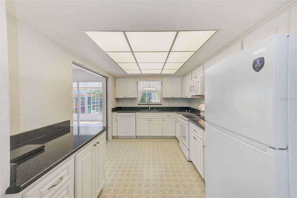 Active With Contract: $629,000 (2 beds, 2 baths, 1855 Square Feet)