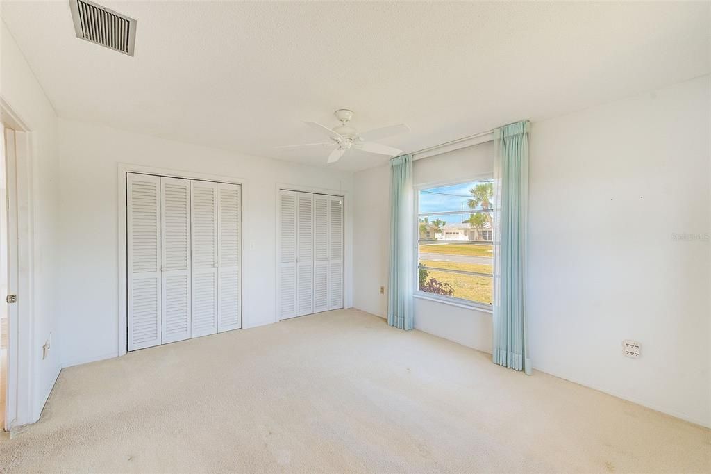 Active With Contract: $629,000 (2 beds, 2 baths, 1855 Square Feet)