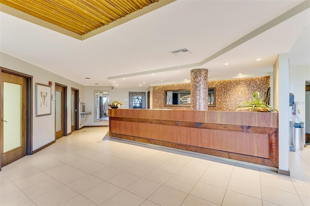 На продажу: $389,000 (2 спален, 2 ванн, 1258 Квадратных фут)