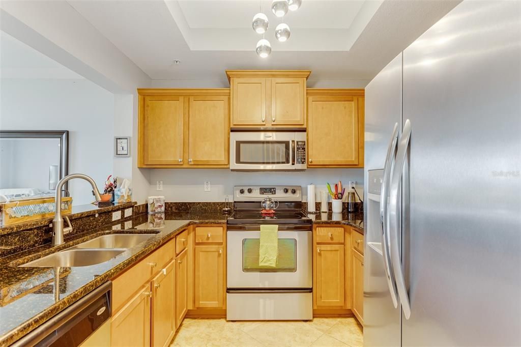 На продажу: $389,000 (2 спален, 2 ванн, 1258 Квадратных фут)