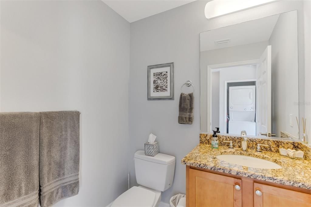 На продажу: $389,000 (2 спален, 2 ванн, 1258 Квадратных фут)