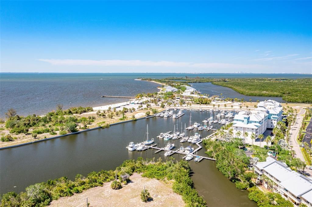 На продажу: $389,000 (2 спален, 2 ванн, 1258 Квадратных фут)