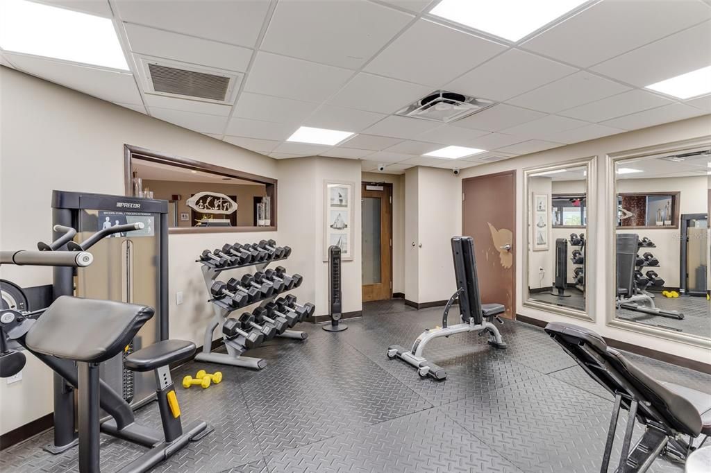 На продажу: $389,000 (2 спален, 2 ванн, 1258 Квадратных фут)