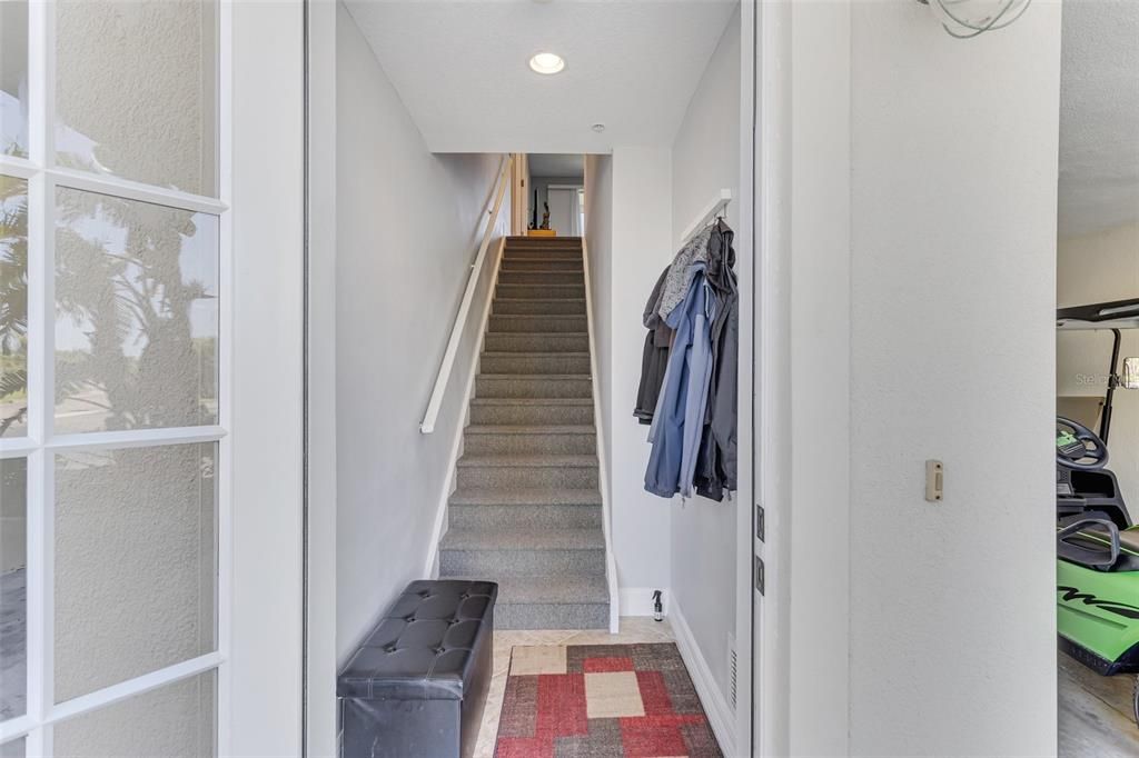 На продажу: $389,000 (2 спален, 2 ванн, 1258 Квадратных фут)