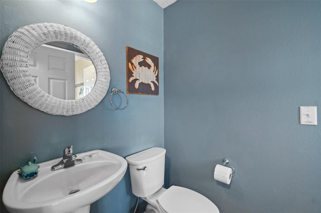 Activo con contrato: $599,000 (3 camas, 3 baños, 1820 Pies cuadrados)