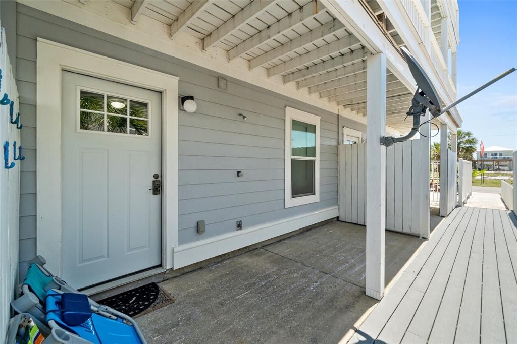 Activo con contrato: $599,000 (3 camas, 3 baños, 1820 Pies cuadrados)