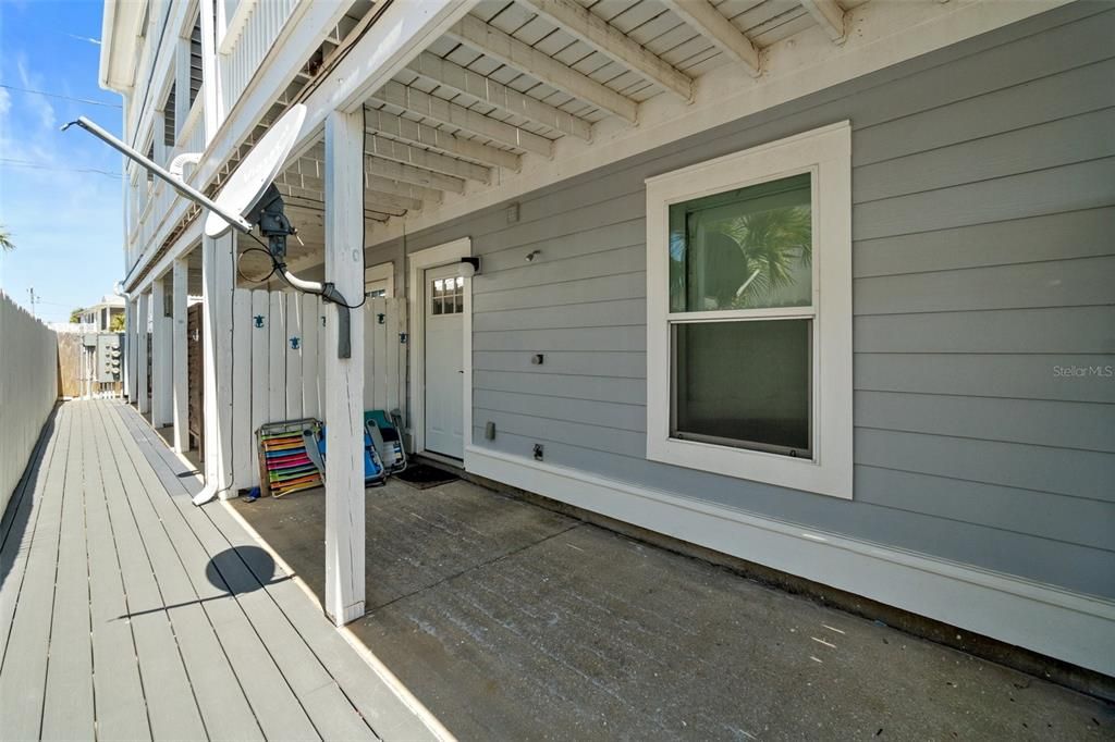 Activo con contrato: $599,000 (3 camas, 3 baños, 1820 Pies cuadrados)