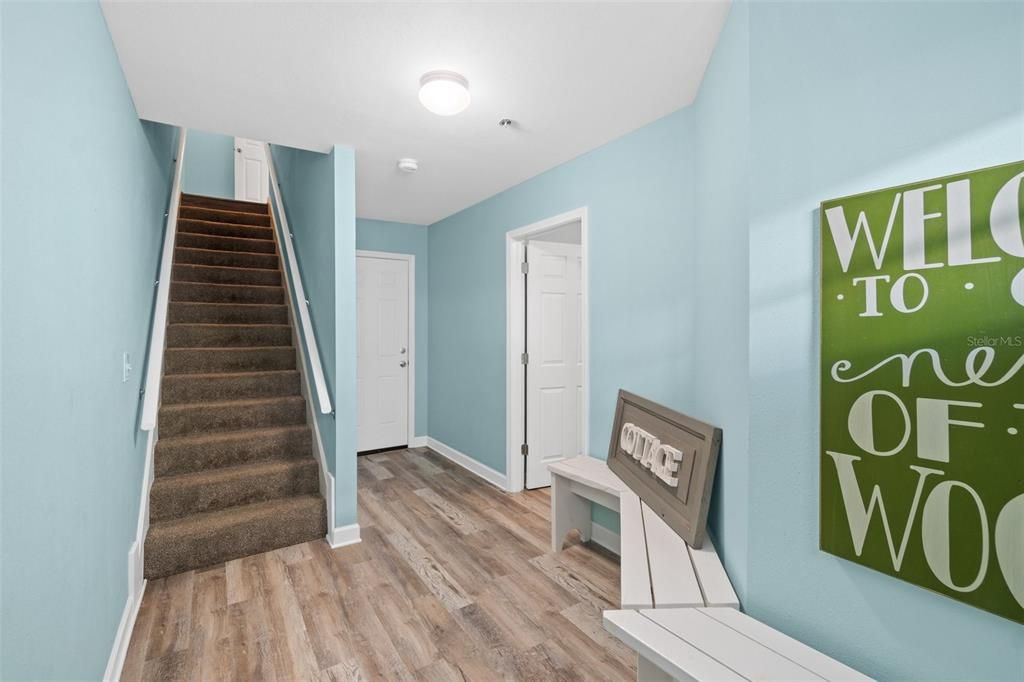 Activo con contrato: $599,000 (3 camas, 3 baños, 1820 Pies cuadrados)