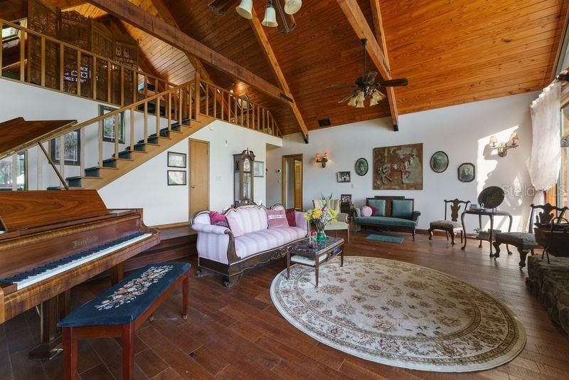 待售: $1,395,000 (3 贝兹, 2 浴室, 2973 平方英尺)