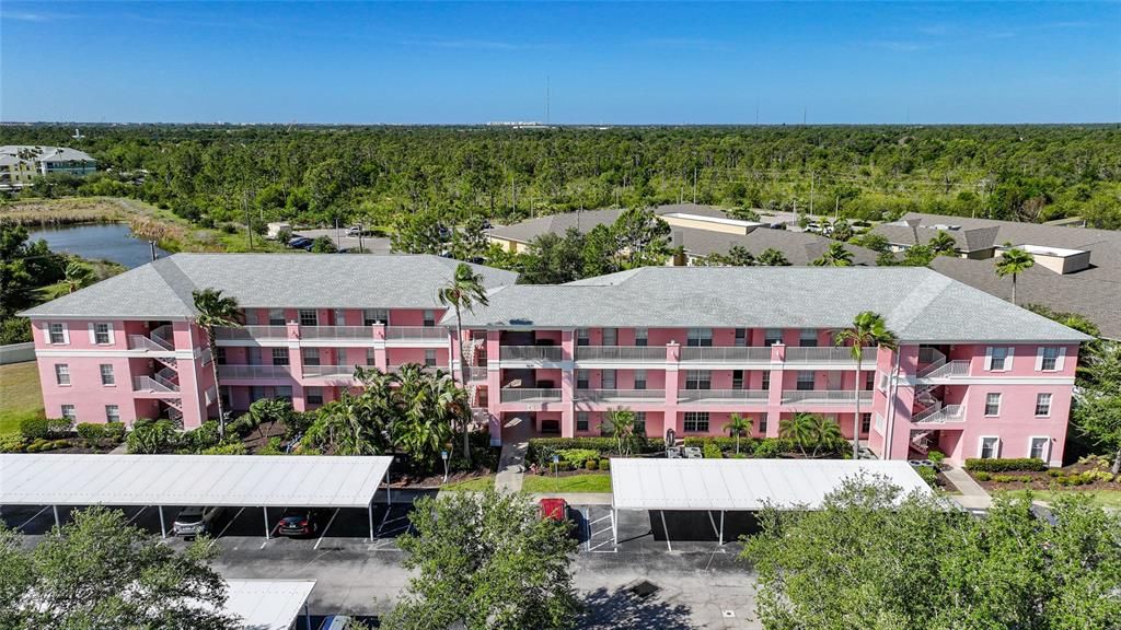 合同活跃: $149,900 (2 贝兹, 2 浴室, 996 平方英尺)