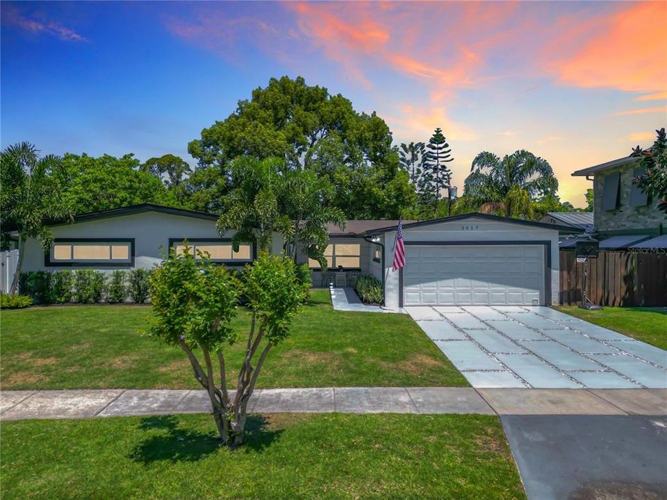 Vendido Recientemente: $674,900 (4 camas, 3 baños, 2183 Pies cuadrados)