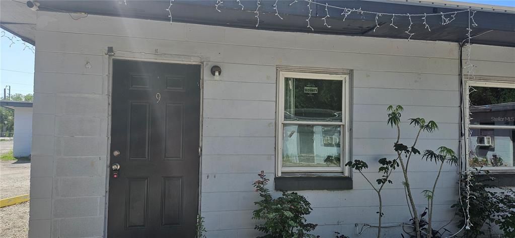 Recently Rented: $1,200 (2 beds, 1 baths, 650 Square Feet)