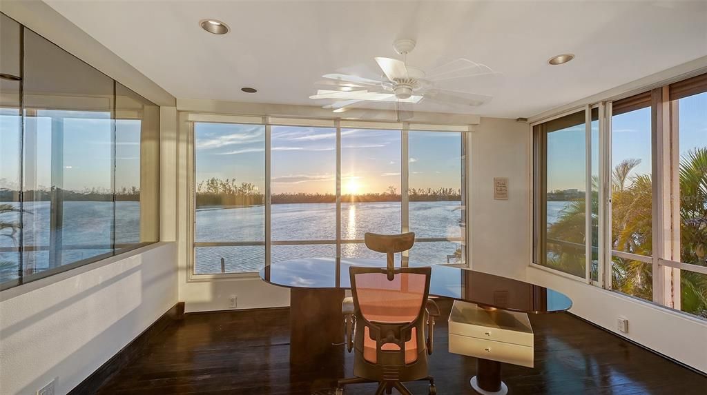 Active With Contract: $3,995,000 (4 beds, 4 baths, 3951 Square Feet)