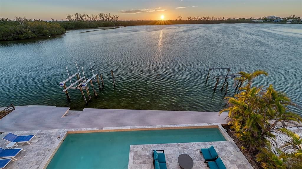 Active With Contract: $3,995,000 (4 beds, 4 baths, 3951 Square Feet)