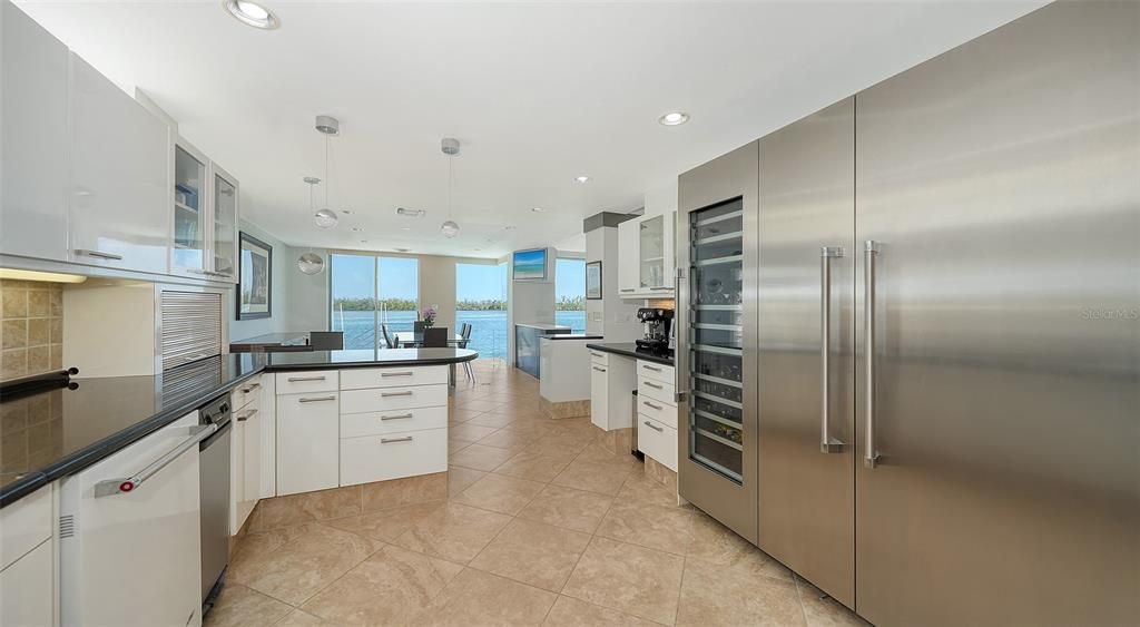 Active With Contract: $3,995,000 (4 beds, 4 baths, 3951 Square Feet)