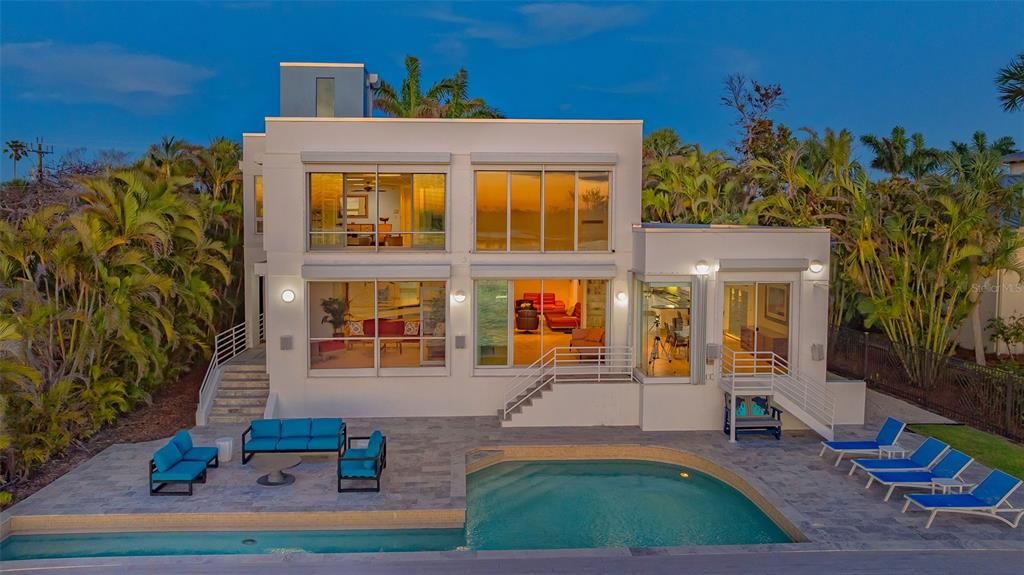 Active With Contract: $3,995,000 (4 beds, 4 baths, 3951 Square Feet)