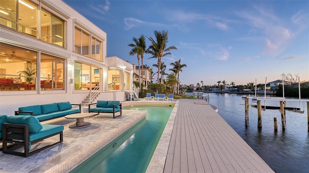 Active With Contract: $3,995,000 (4 beds, 4 baths, 3951 Square Feet)