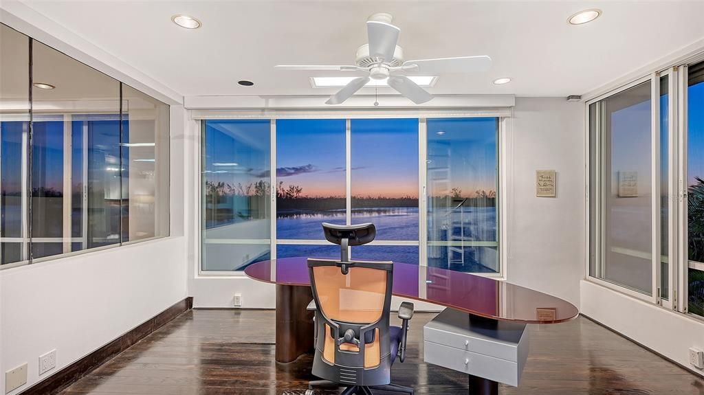 Active With Contract: $3,995,000 (4 beds, 4 baths, 3951 Square Feet)